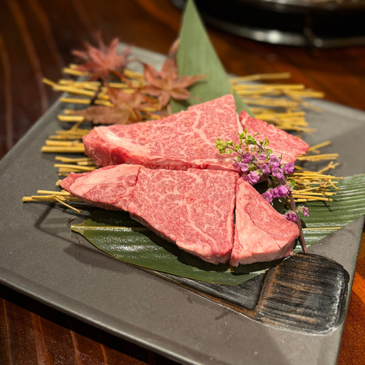 大人のご褒美ヘレ、わさび醤油で甘みが花ひらく一枚